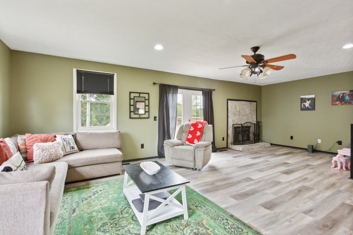 994 Purtle Road Lafayette, TN 37083 - Photo 9 of 19 Gallery Image 9
