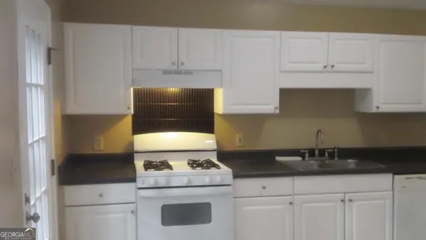 $1,600 | 122 Samanthas Way, McDonough, GA 30253