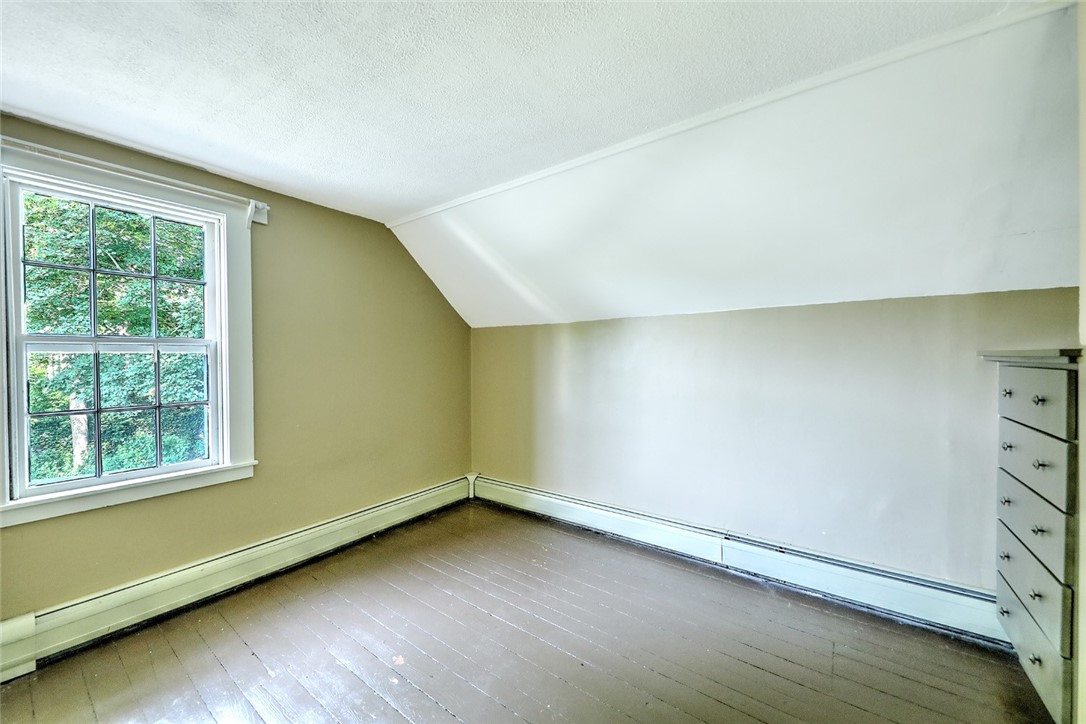 833 Main Street Warren, RI 02885 - Photo 32 of 47 2nd Fl BR