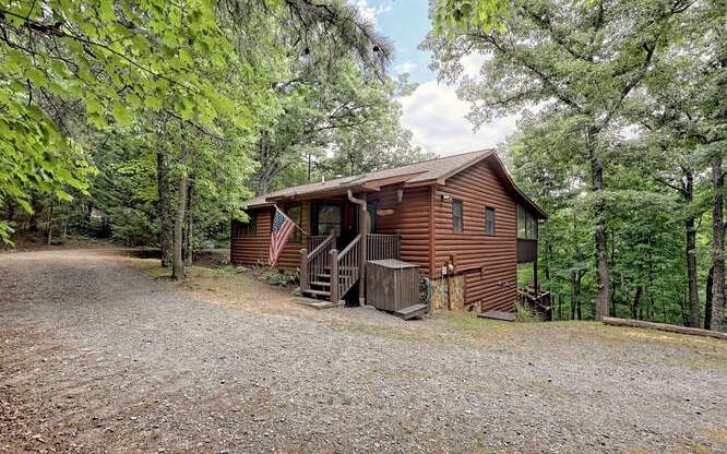 753 Left Turn Blue Ridge, GA 30513 - Photo 2 of 4 Additional View