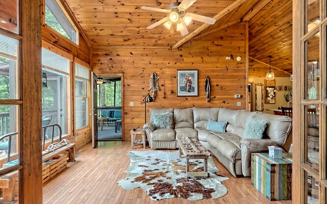 753 Left Turn Blue Ridge, GA 30513 - Photo 3 of 4 Additional View