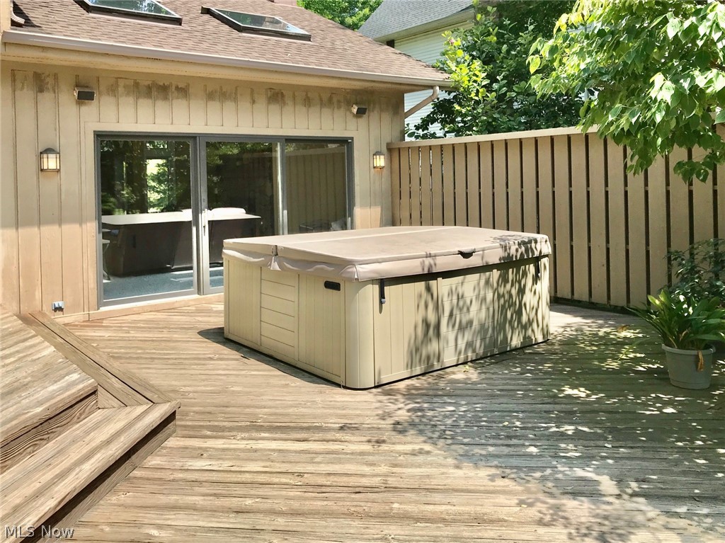 30380 Cannon Road Solon, OH 44139 - Photo 8 of 34