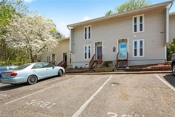 $165,000 | 3681 Heathrow Drive, Winston-Salem, NC 27127