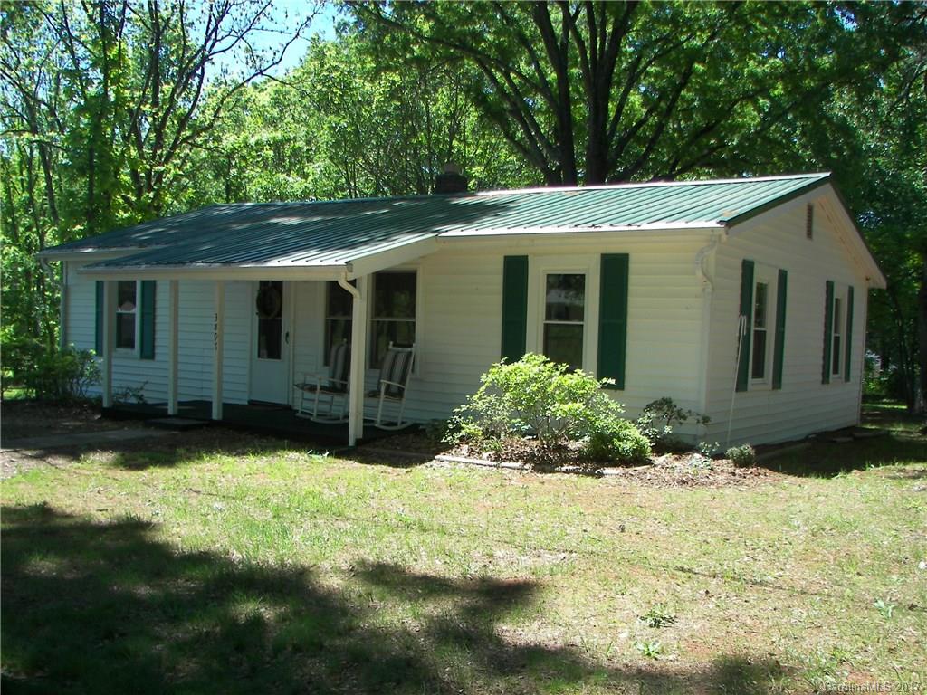 3897 River Road Hickory, NC 28602 - Photo 1 of 24