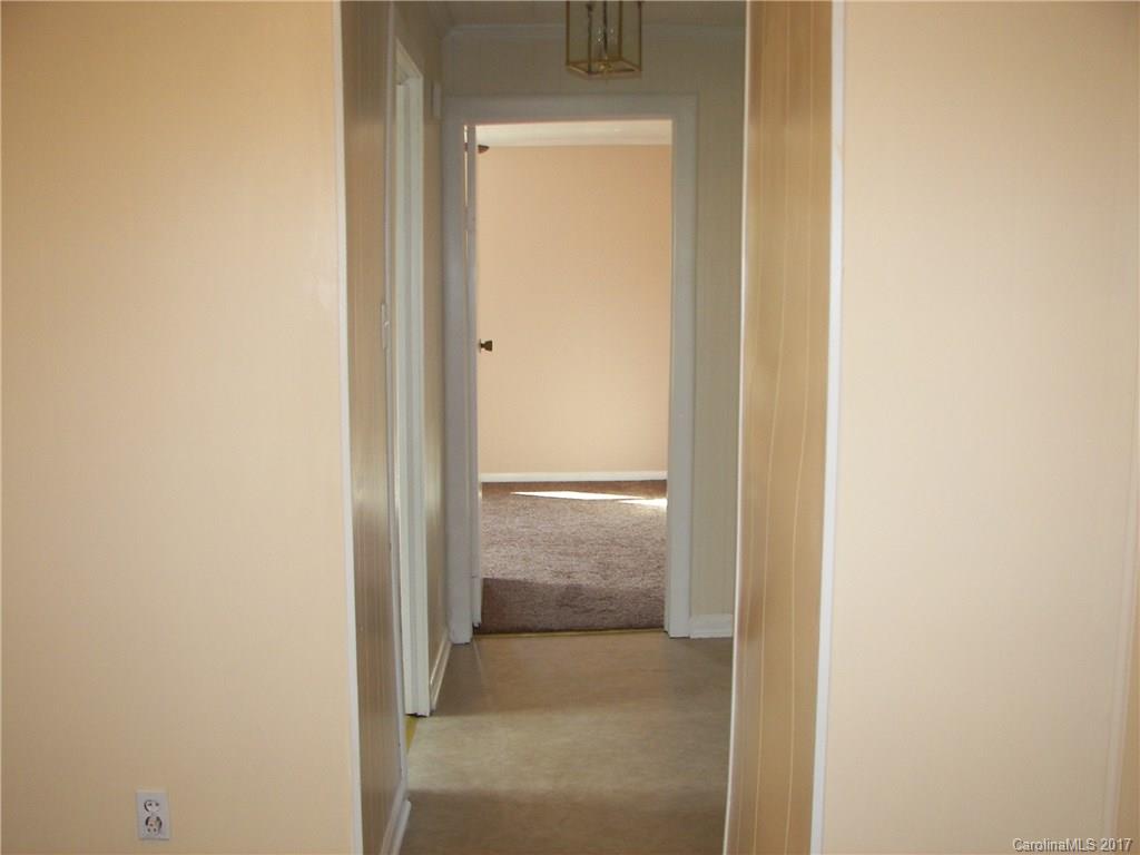 3897 River Road Hickory, NC 28602 - Photo 12 of 24