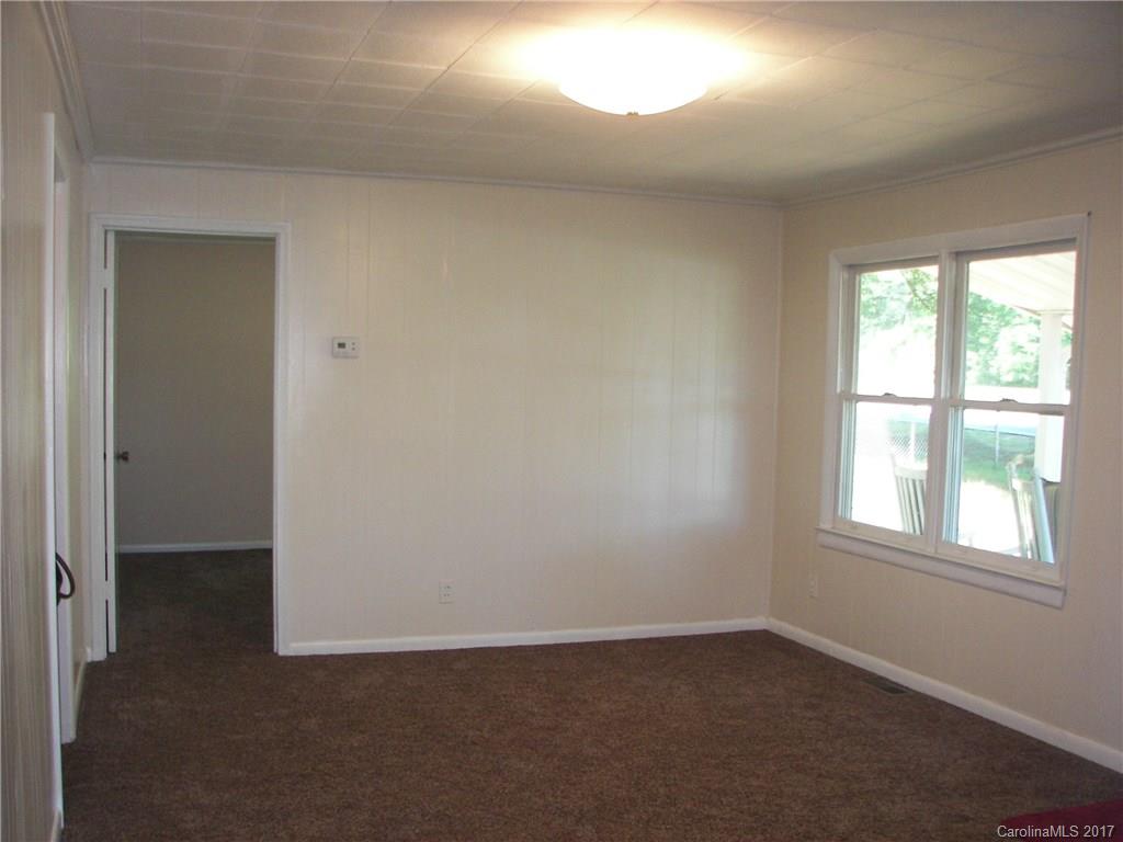 3897 River Road Hickory, NC 28602 - Photo 14 of 24
