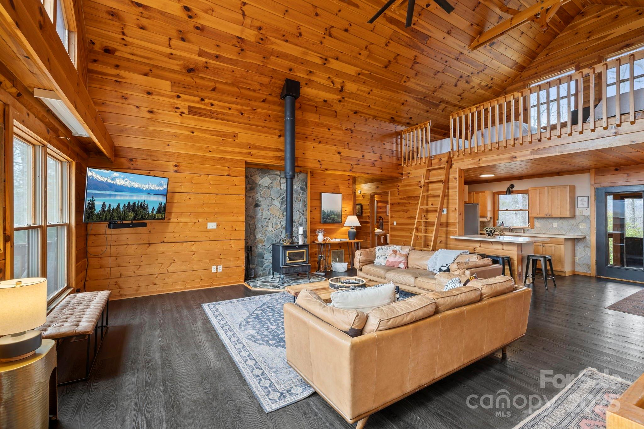 6500 Silversteen Road Lake Toxaway, NC 28747 - Photo 8 of 38