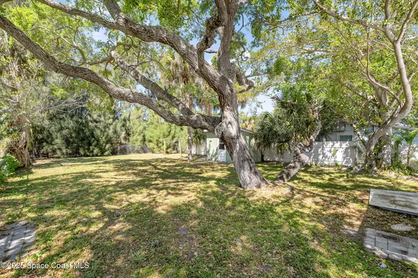 $2,000 | 475 South Banana River Drive, Merritt Island, FL 32952