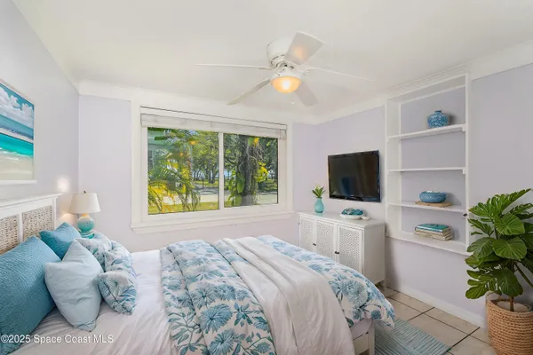 $2,000 | 475 South Banana River Drive, Merritt Island, FL 32952