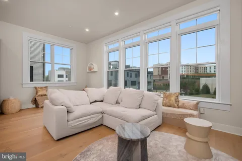 $1,200,000 | 304 Squire Drive, Newtown Square, PA 19073