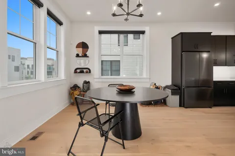 $1,200,000 | 304 Squire Drive, Newtown Square, PA 19073