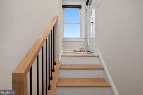 $1,200,000 | 304 Squire Drive, Newtown Square, PA 19073