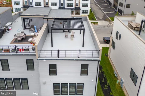 $1,200,000 | 304 Squire Drive, Newtown Square, PA 19073