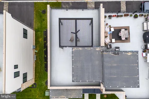 $1,200,000 | 304 Squire Drive, Newtown Square, PA 19073