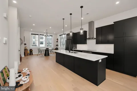 $1,200,000 | 304 Squire Drive, Newtown Square, PA 19073