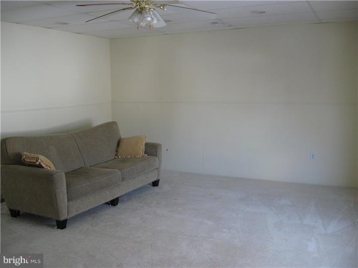 423 Creek Road Bellmawr, NJ 08031 - Photo 8 of 18 Family Room