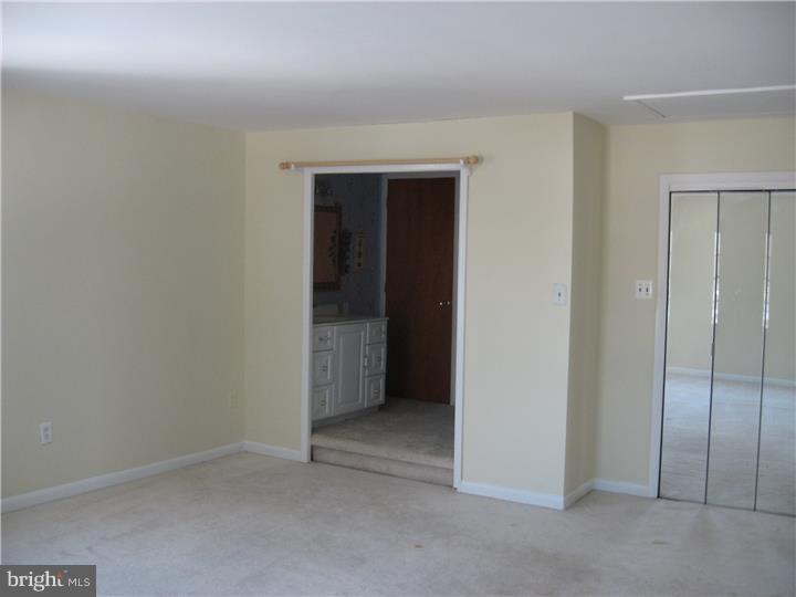 423 Creek Road Bellmawr, NJ 08031 - Photo 10 of 18 Bedroom - Main
