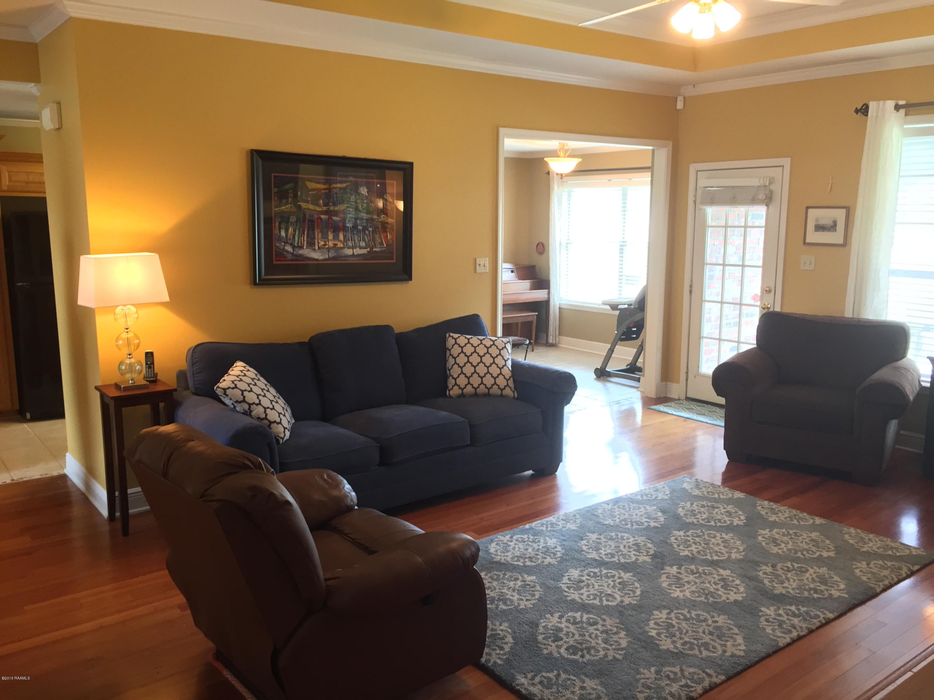 917 Canberra Road Lafayette, LA 70503 - Photo 4 of 21 2015-09-01 14.05.47 HDR