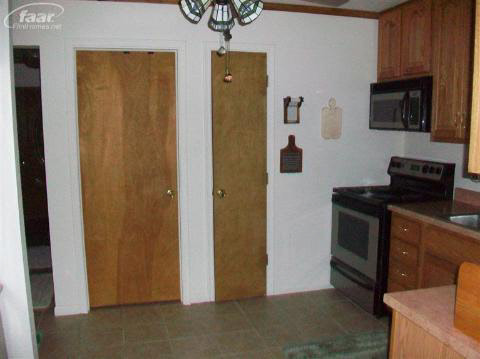 5316 East Farrand Road Clio, MI 48420 - Photo 7 of 31 20274363-6.JPG