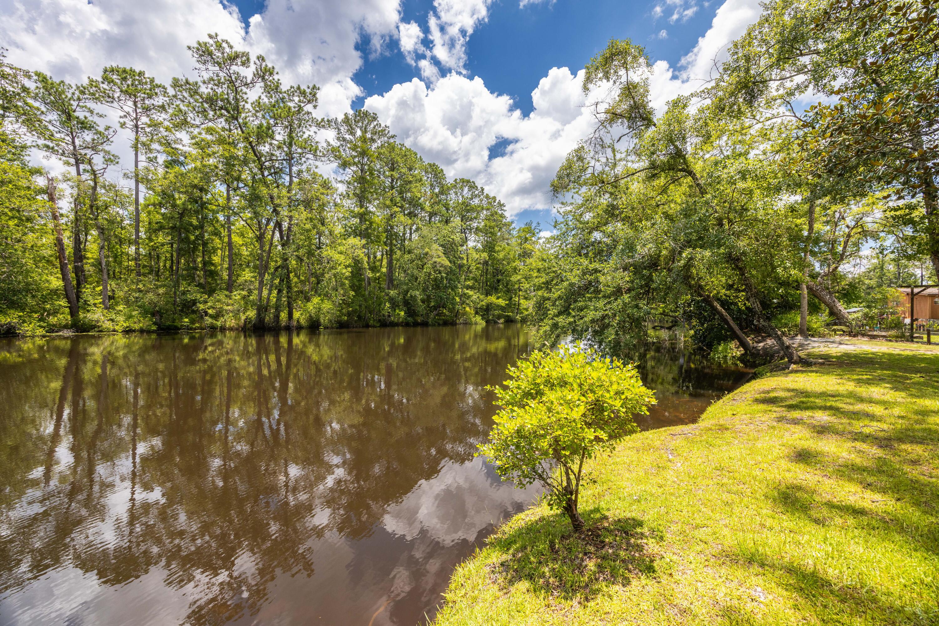 158 Johns Lane Freeport, FL 32439 - Photo 29 of 36