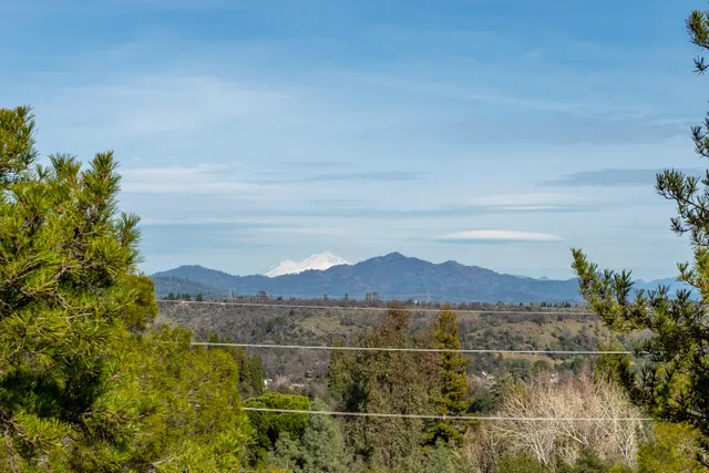 $639,000 | 1025 Chardonnay Walk, Redding, CA 96001