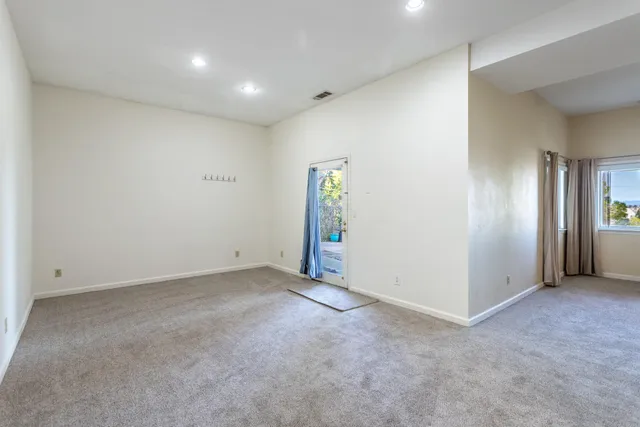 $639,000 | 1025 Chardonnay Walk, Redding, CA 96001