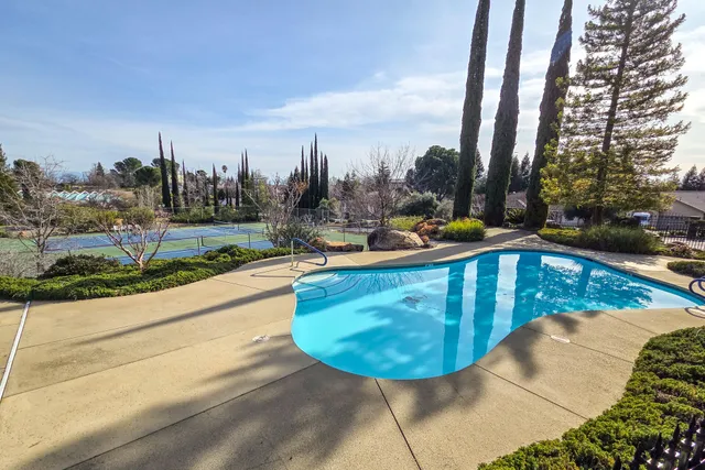 $639,000 | 1025 Chardonnay Walk, Redding, CA 96001