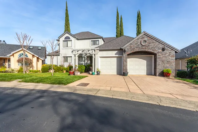 $639,000 | 1025 Chardonnay Walk, Redding, CA 96001