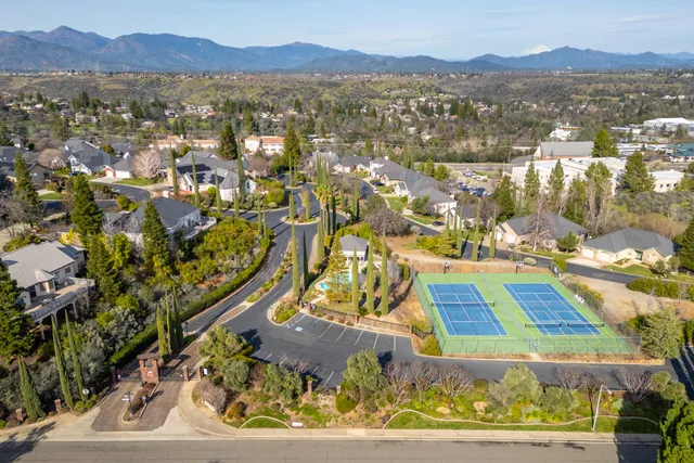 $639,000 | 1025 Chardonnay Walk, Redding, CA 96001