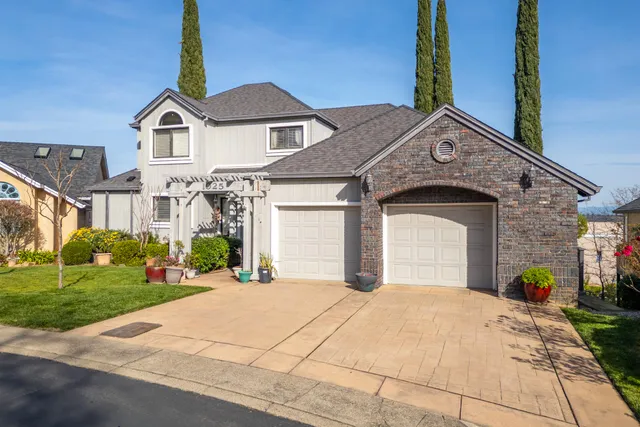 $639,000 | 1025 Chardonnay Walk, Redding, CA 96001