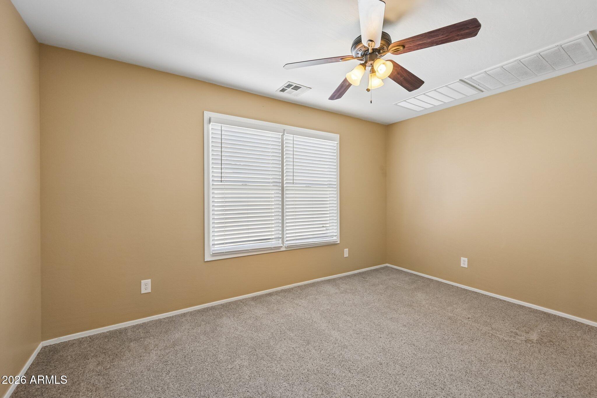 2330 East Pecan Road Phoenix, AZ 85040 - Photo 13 of 30 Loft area