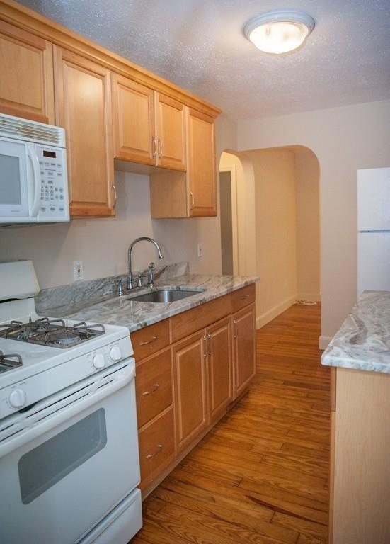 32 Harding Street Sharon, MA 02067 - Photo 6 of 13 Gallery Image 6