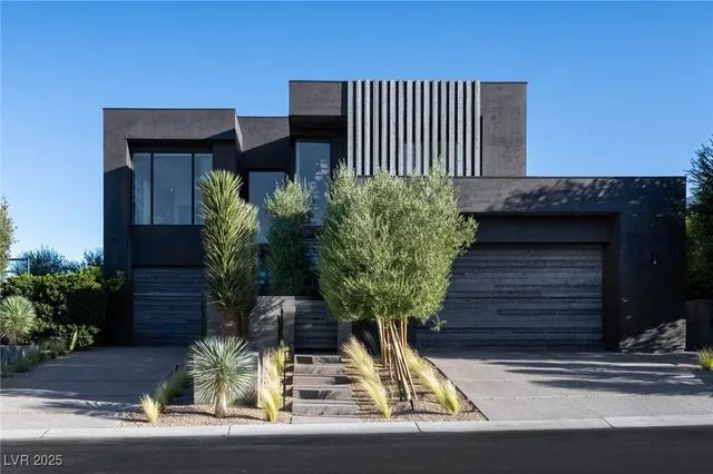 $8,995,000 | 11 Night Song Way, Las Vegas, NV 89135