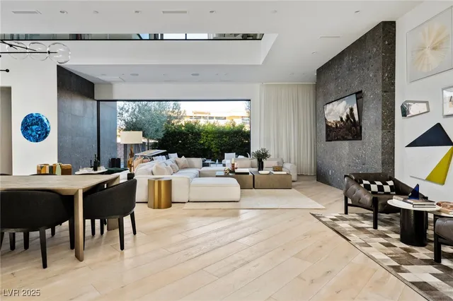 $8,995,000 | 11 Night Song Way, Las Vegas, NV 89135