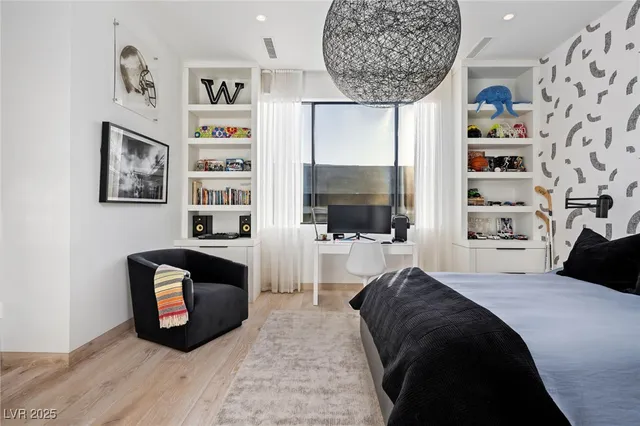 $8,995,000 | 11 Night Song Way, Las Vegas, NV 89135