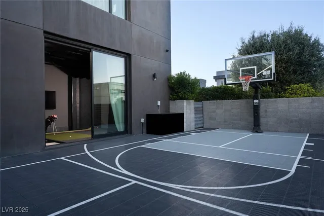 $8,995,000 | 11 Night Song Way, Las Vegas, NV 89135