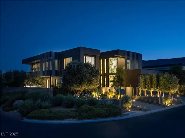 $8,995,000 | 11 Night Song Way, Las Vegas, NV 89135