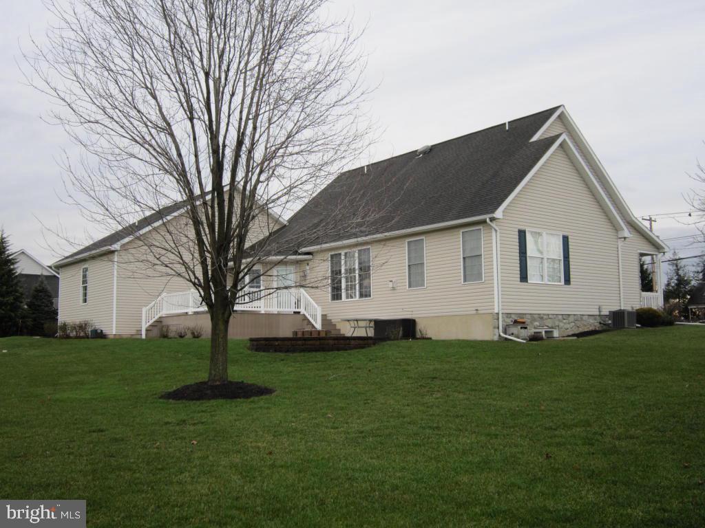 3570 Mount Joy Road Manheim, PA 17545 - Photo 5 of 34