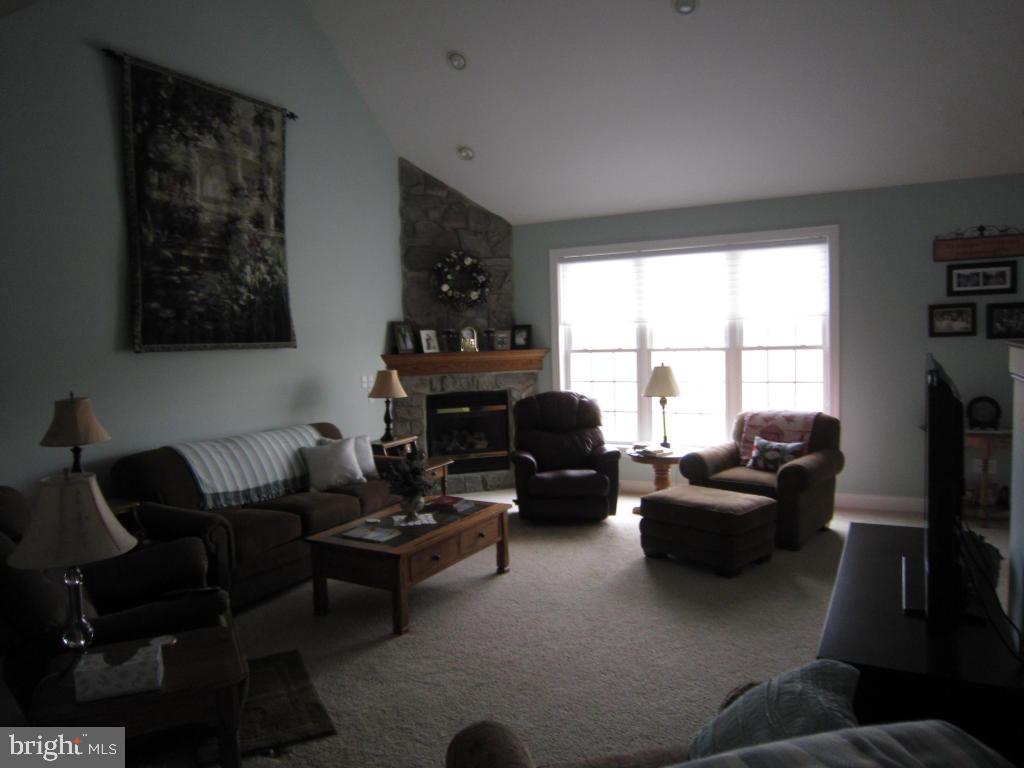 3570 Mount Joy Road Manheim, PA 17545 - Photo 10 of 34