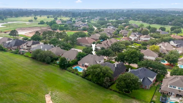 $575,000 | 5835 Pinelake Crossing Drive, Spring, TX 77379