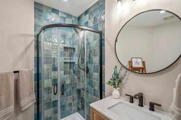 $575,000 | 5835 Pinelake Crossing Drive, Spring, TX 77379