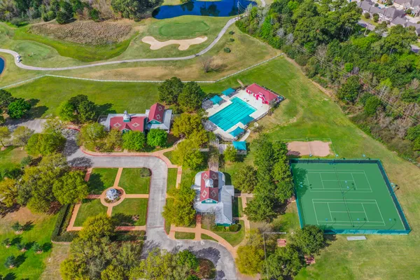 $575,000 | 5835 Pinelake Crossing Drive, Spring, TX 77379