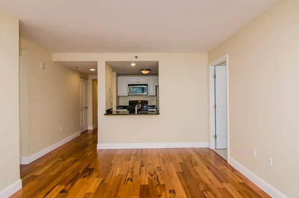 $4,500 | 10 Museum Way, Unit 1221, Cambridge, MA 02141