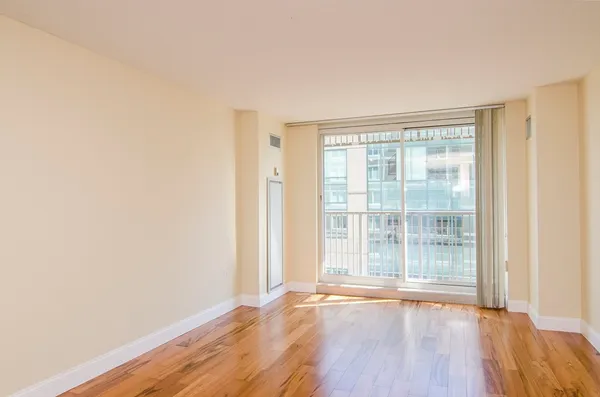 $4,500 | 10 Museum Way, Unit 1221, Cambridge, MA 02141