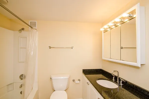 $4,500 | 10 Museum Way, Unit 1221, Cambridge, MA 02141