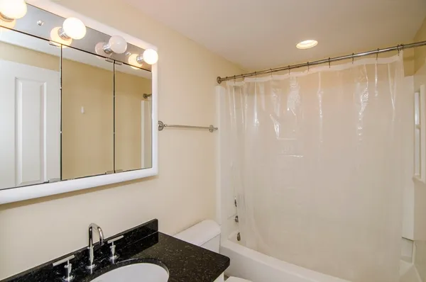 $4,500 | 10 Museum Way, Unit 1221, Cambridge, MA 02141