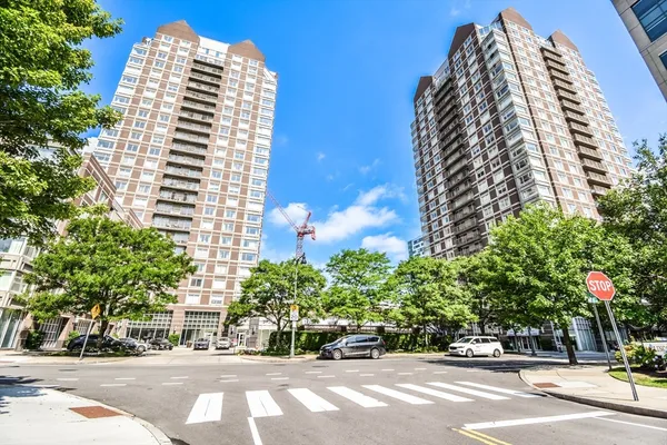 $4,500 | 10 Museum Way, Unit 1221, Cambridge, MA 02141