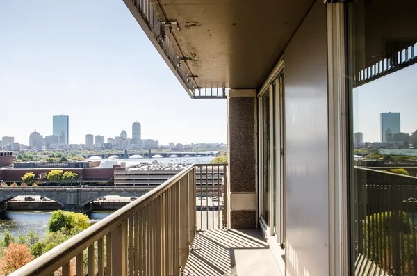 $4,500 | 10 Museum Way, Unit 1221, Cambridge, MA 02141