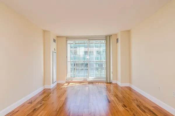 $4,500 | 10 Museum Way, Unit 1221, Cambridge, MA 02141