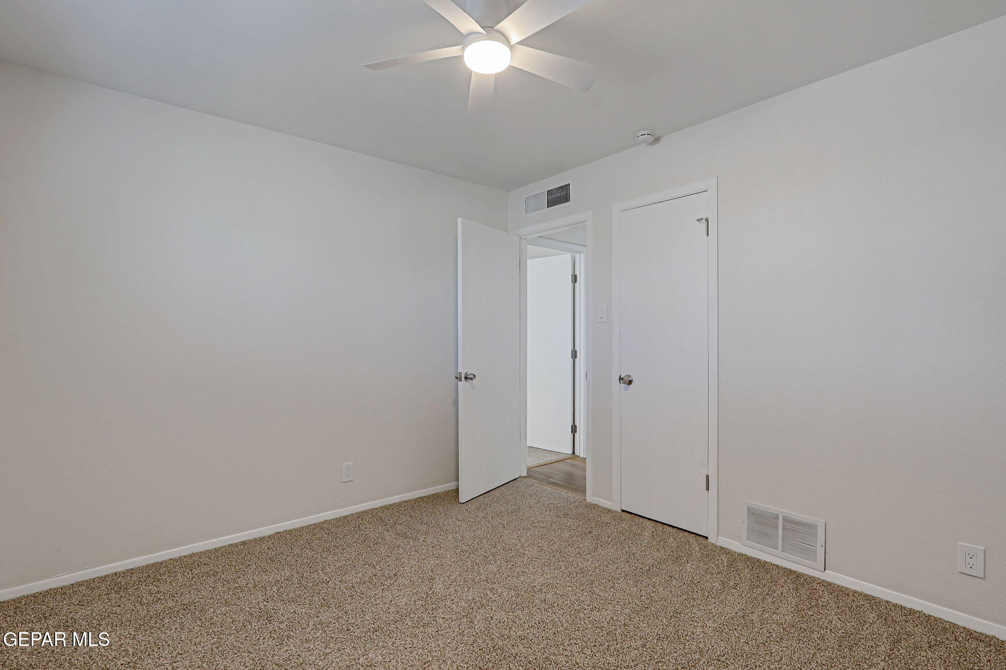 2801 Dunoon Drive El Paso, TX 79925 - Photo 34 of 41 a view of an empty room